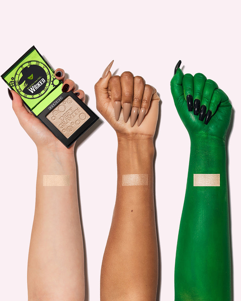 One/Size X Wicked Spotlight Highlighter - הייליטר אבקתי וויקד x וואן סייז