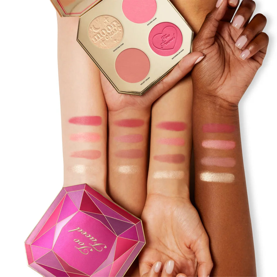Too Faced Jewel Crush Blush & Highlighter Face Palette - פלטת פנים טו פייסד