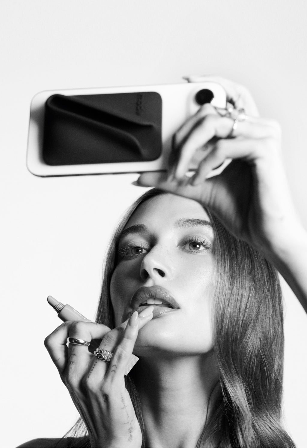 Rhode Snap On Lip Case - מגנט לטלפון עם מקום לגלוס רוד