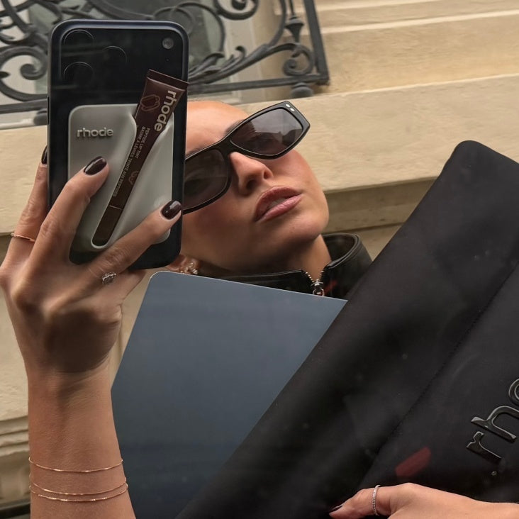 Rhode Snap On Lip Case - מגנט לטלפון עם מקום לגלוס רוד