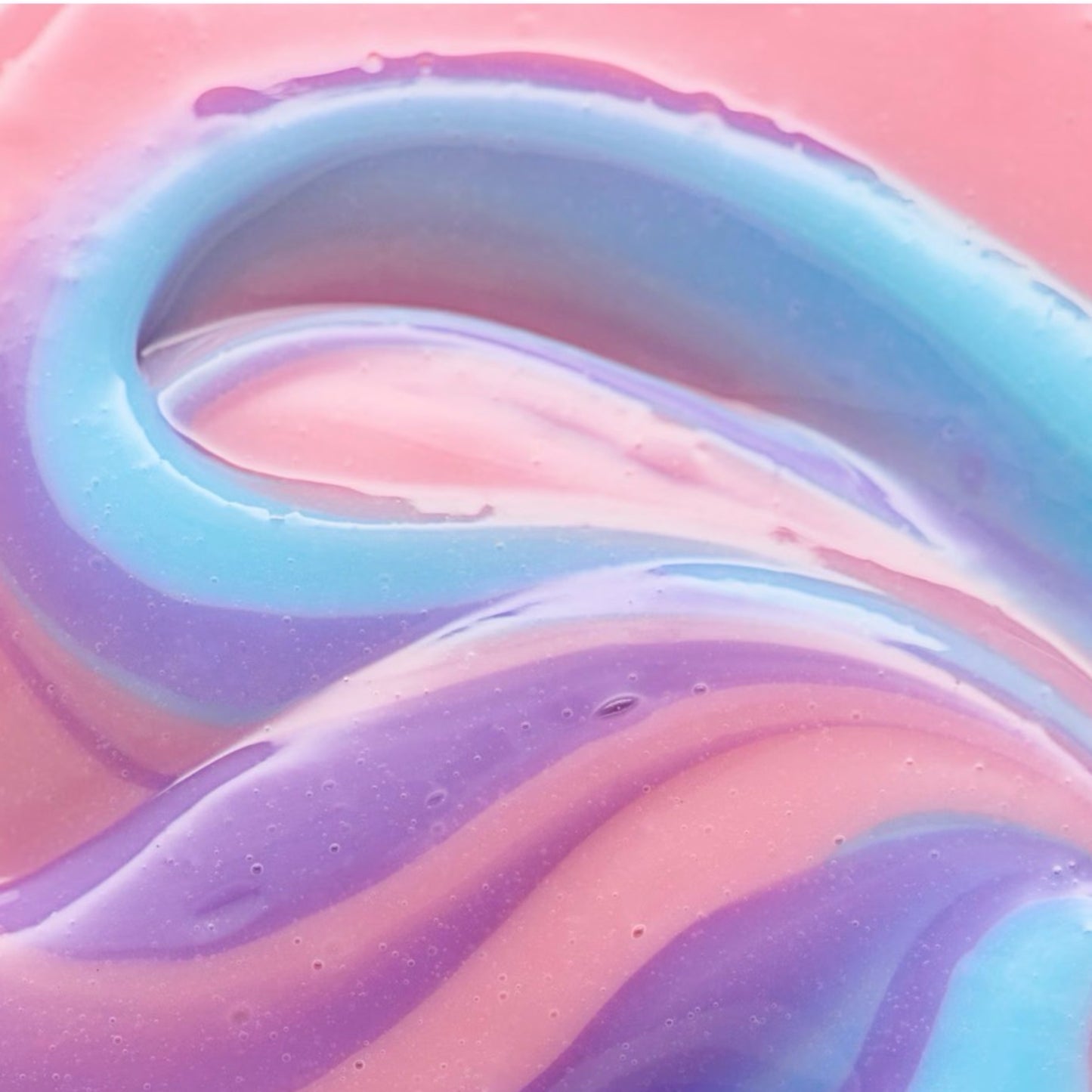 Essence Lip swirl Caring Mask - מסיכת שפתיים אסנס